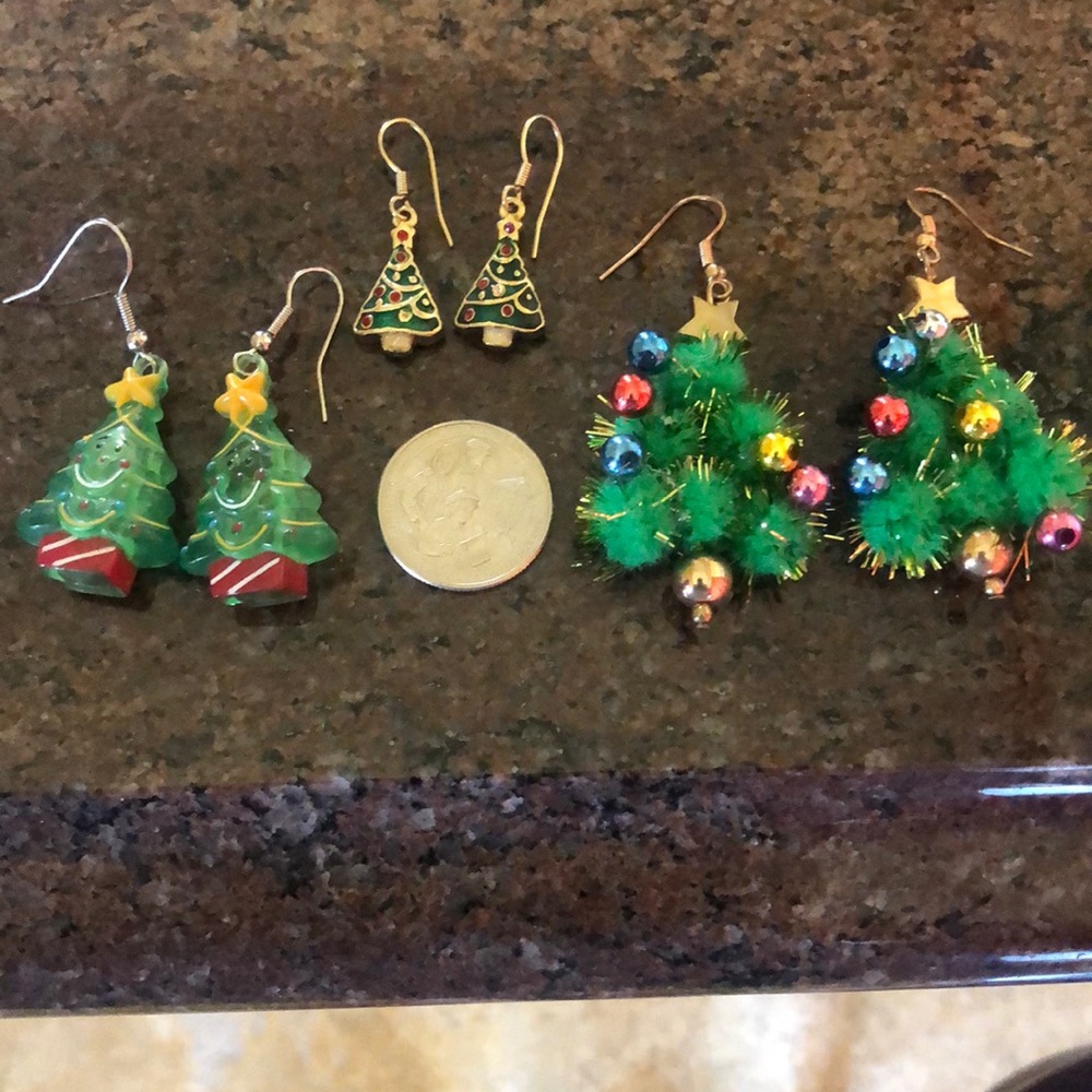 VINTAGE CHRISTMAS TREE dangle earrings